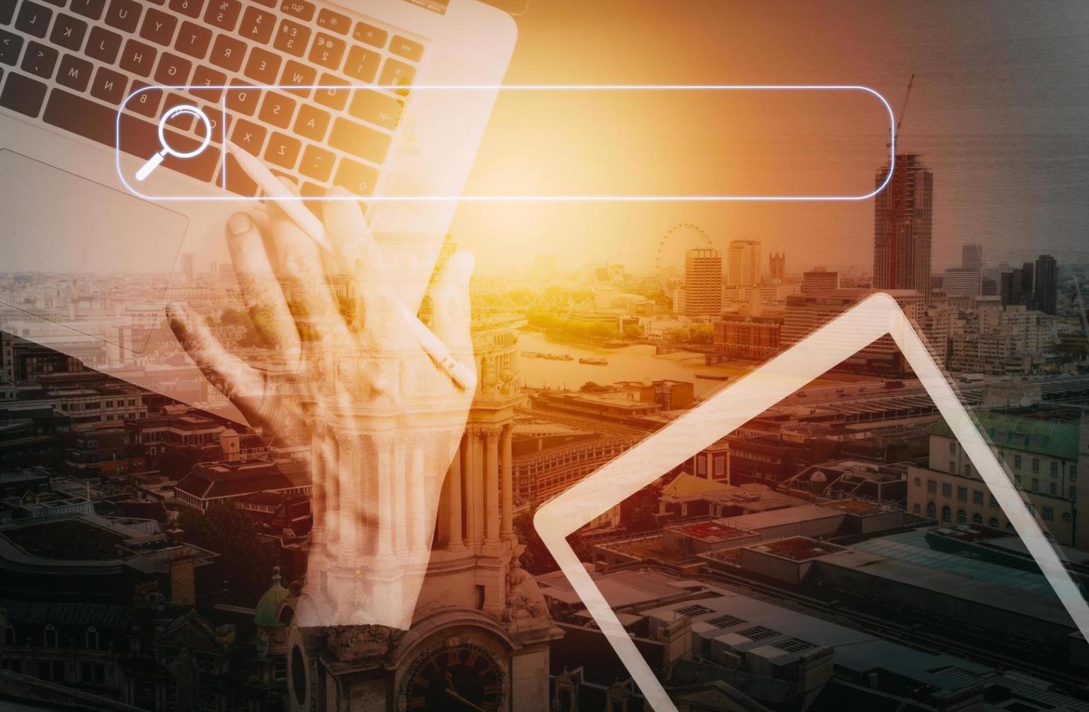 Sessione di lavoro pratico con analisi keyword e ottimizzazione contenuti